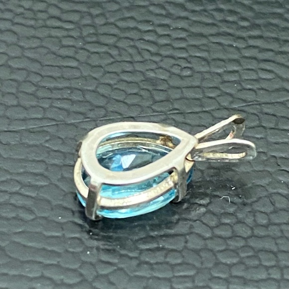 Vintage Sterling Silver Blue Topaz CZ Cubic Zirconia Teardrop Pendant 0.7g - Picture 8 of 15